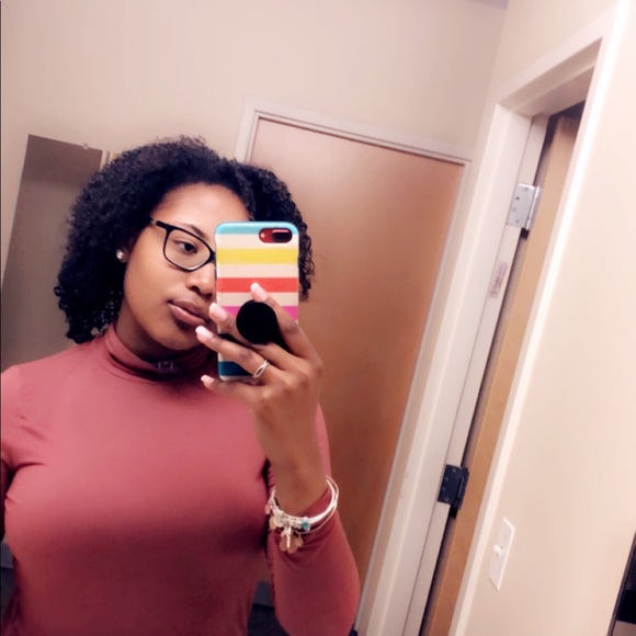 Meet your Posher, Kyra - Picture 1 of 1